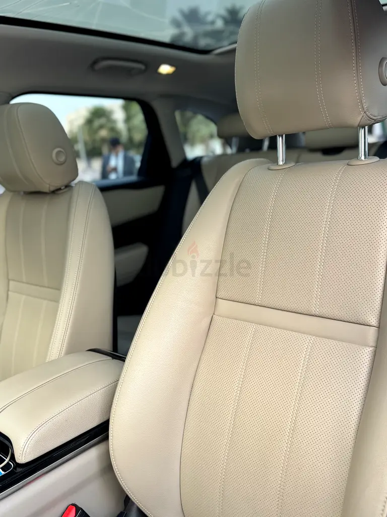 Land Rover range Rover velar R Dynamic p250 SE - Image 8