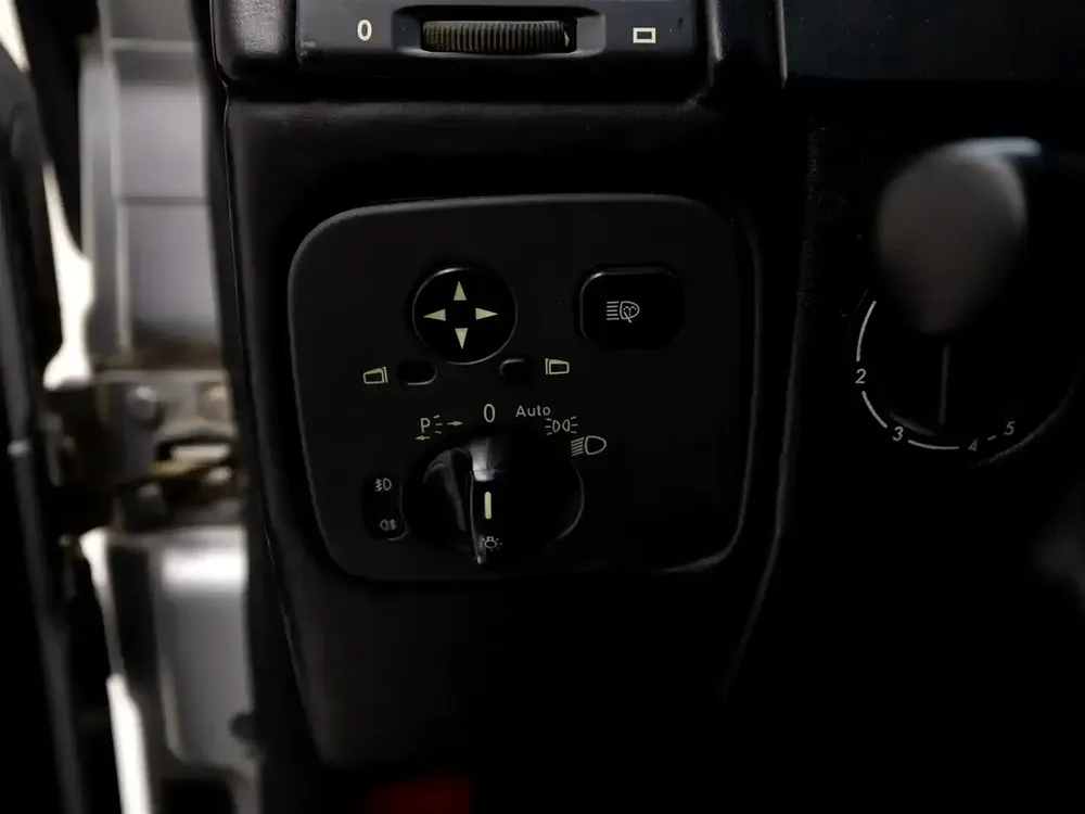 2001 | Mercedes Benz | G320 coupe (2001 V6 G320 face-lifted to 2012 - Image 14