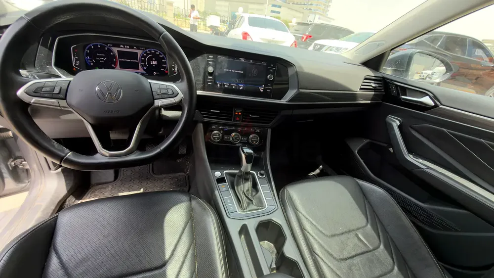 2023 Volkswagen Jetta Highline | Premium Sedan - Image 10