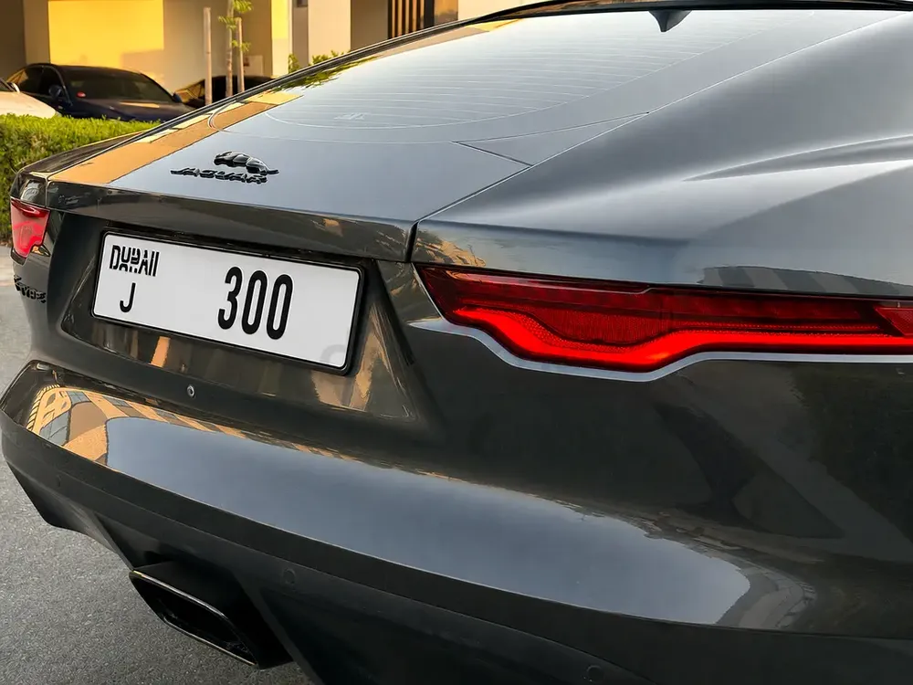2022 Jaguar F-Type Dynamic | Black Pack | Panoramic Roof - Image 17