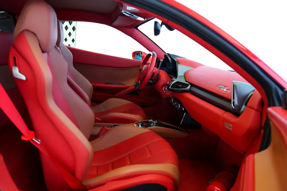 TWO TONE INTERIPR | GCC | LOW MILEAGE | 458 ITALIA - Image 14