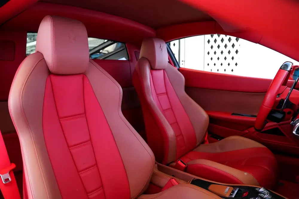 TWO TONE INTERIPR | GCC | LOW MILEAGE | 458 ITALIA - Image 15