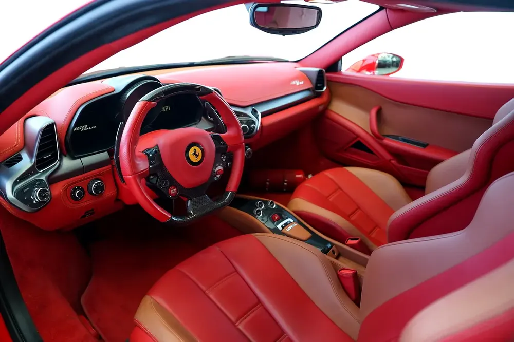 TWO TONE INTERIPR | GCC | LOW MILEAGE | 458 ITALIA - Image 7