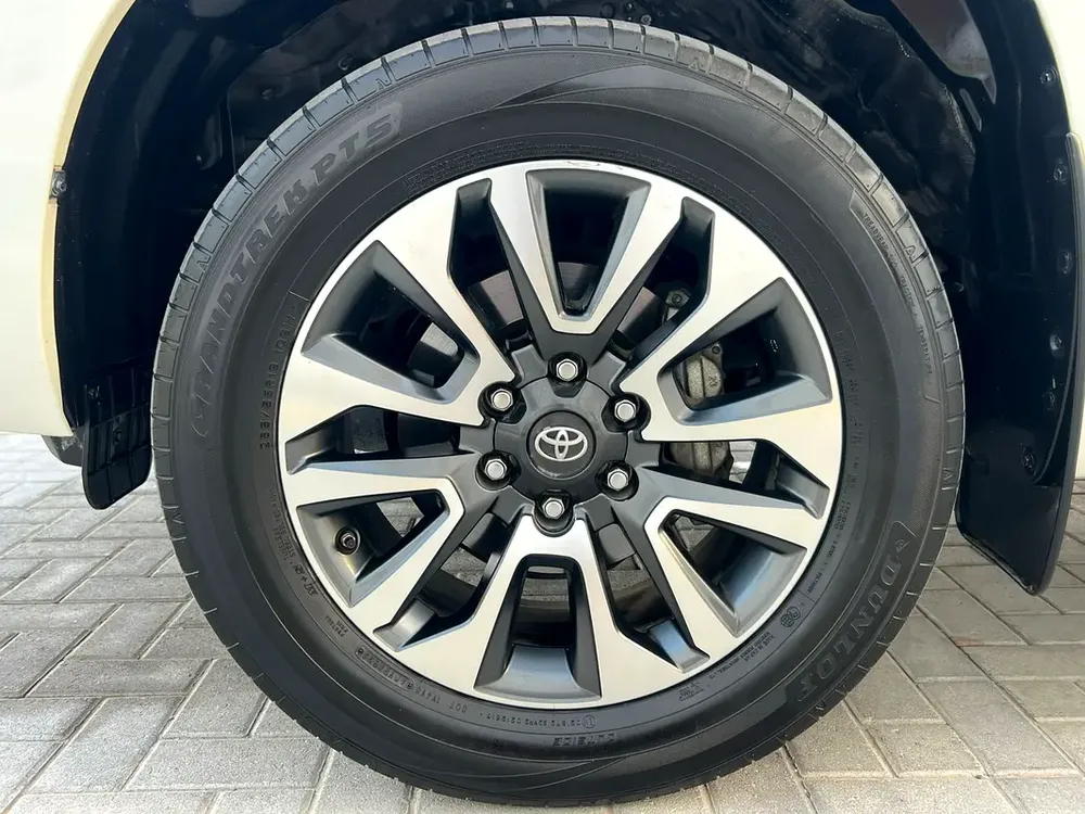 🔥 AED 2185 EMI |  GCC 2022 Toyota Prado GXR 4.0L V6 | FSH | READY TO DRIVE 🔥 - Image 20