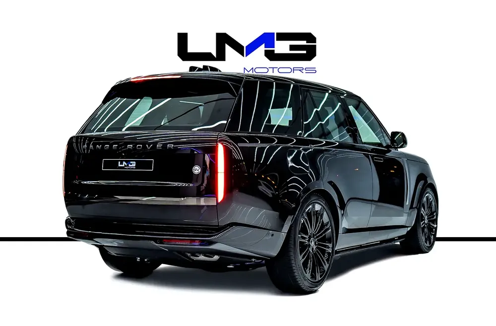 2023 RANGE ROVER SV P530 | REAR TVS | LEG REST TWO TONE INTERIOR | GCC | - Image 4