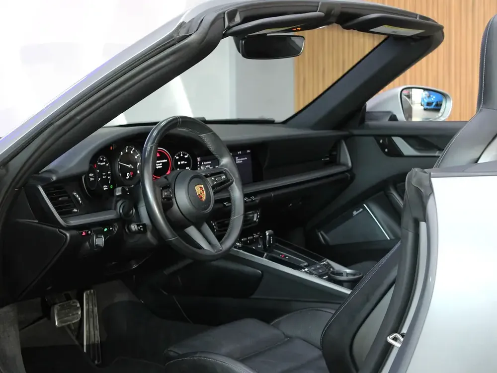 2021 Porsche 911 Carrera S - with warranty - Image 9