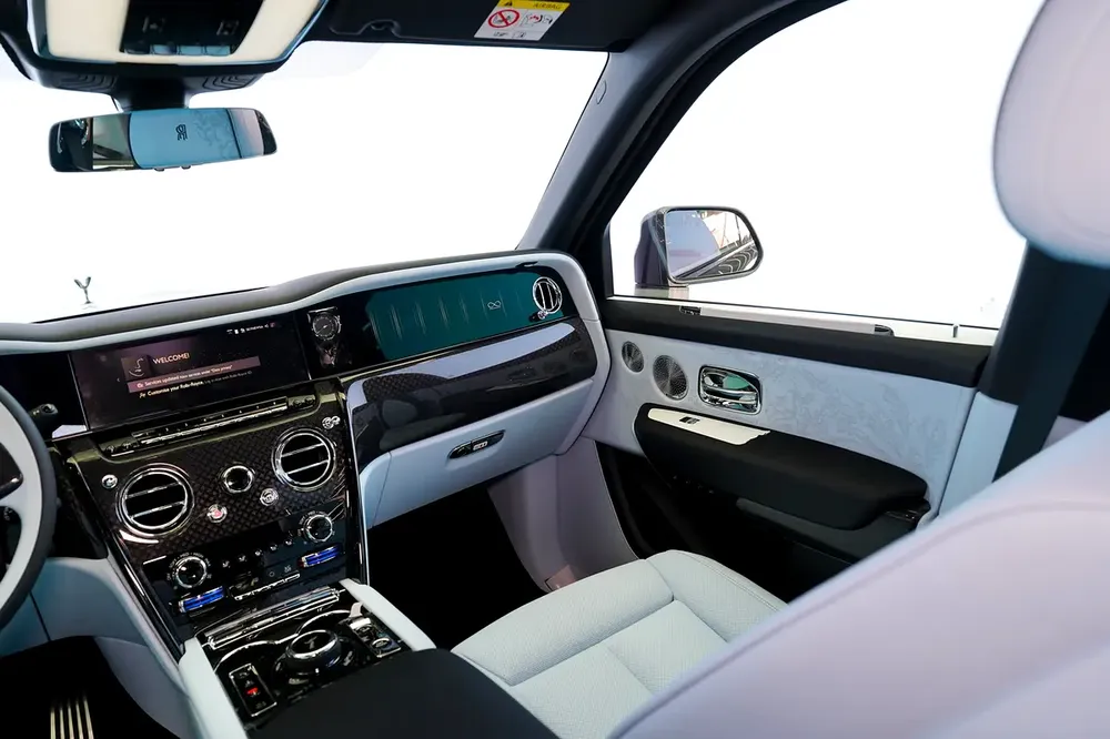 4 YEAR WARRANTY AND SERVICE | DUALITY SEATS | REAR ENTERTAINMENT | STARLIGHT - Image 14