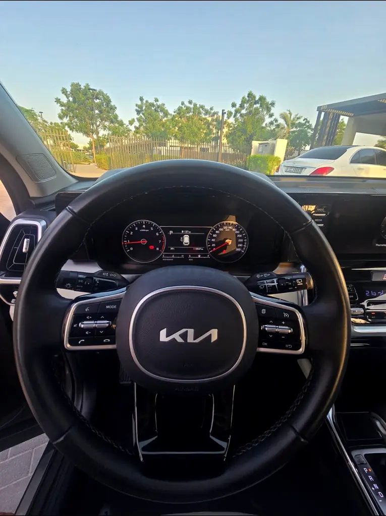 Kia Sorento LX 2023 | GCC Specs | FSH - Image 6