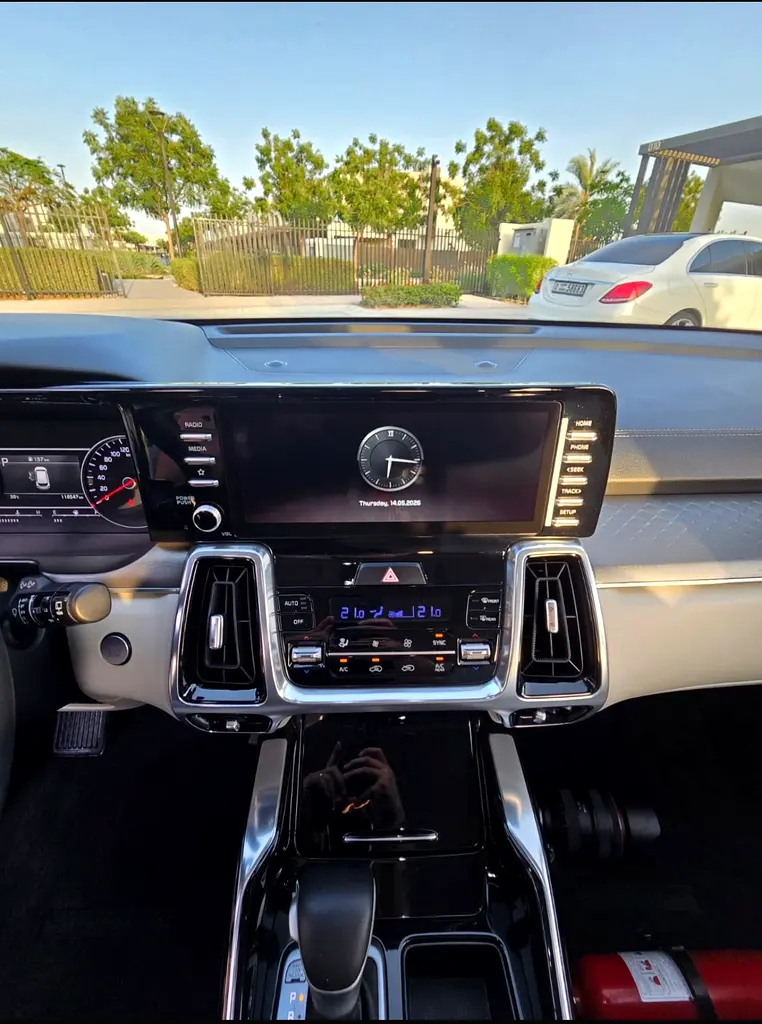 Kia Sorento LX 2023 | GCC Specs | FSH - Image 7