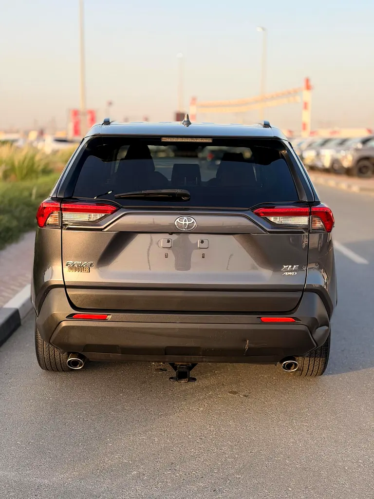 2019 Toyota RAV4 XLE Premium -Well Maintained 4X4 - Image 17