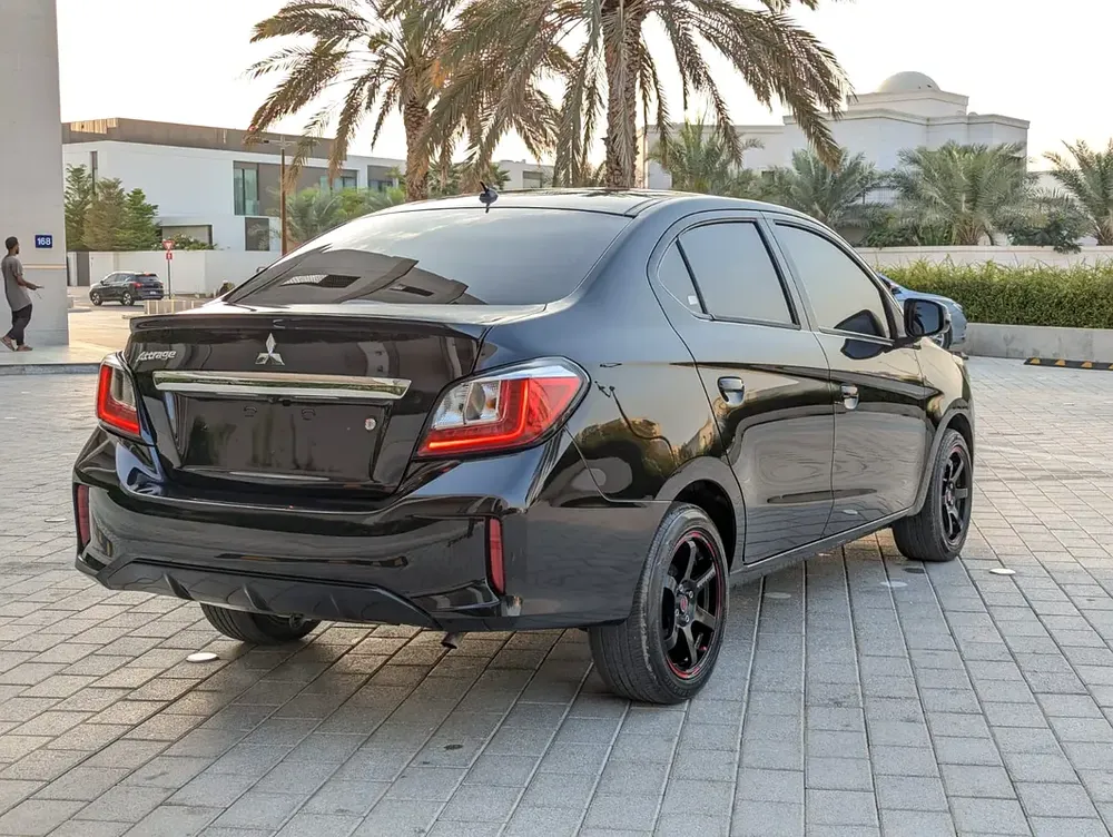 Mitsubishi Attrage 2022 GCC Signature Edition With Low KM Perfect Family Sedan - Image 17