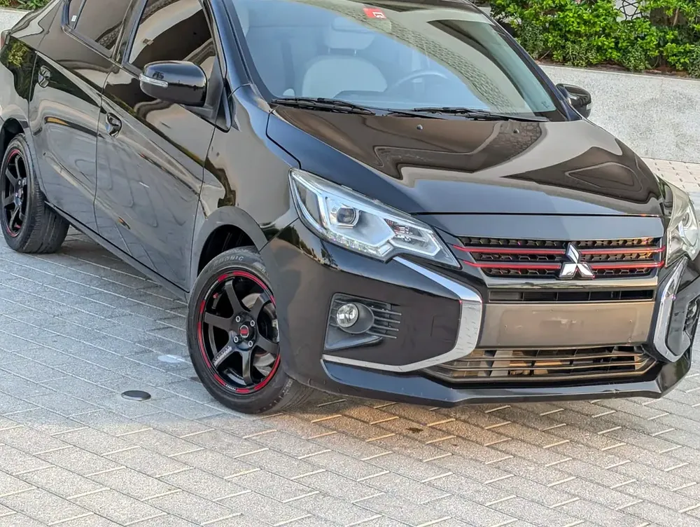 Mitsubishi Attrage 2022 GCC Signature Edition With Low KM Perfect Family Sedan - Image 6