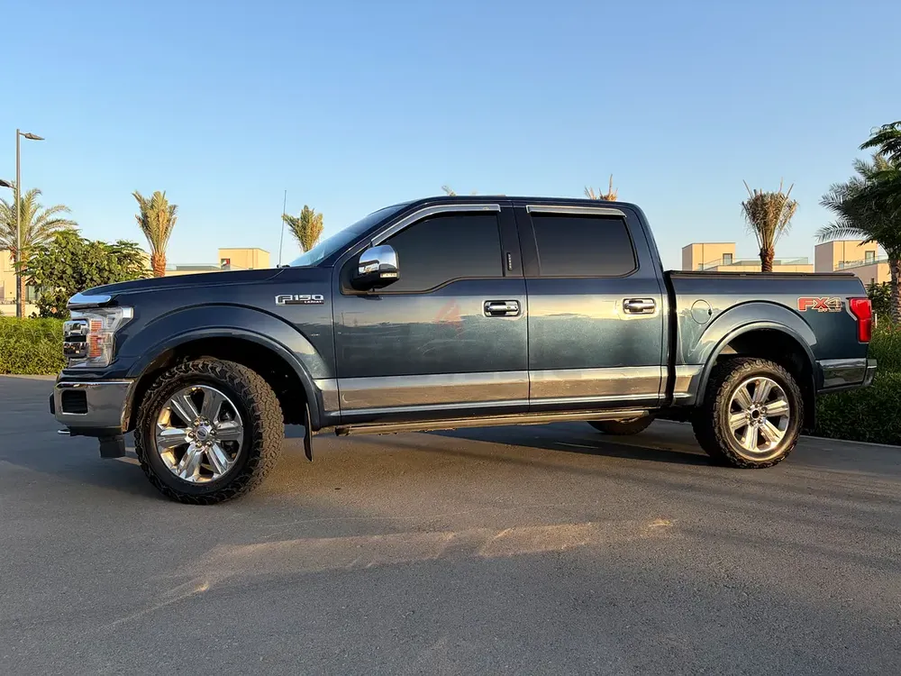 F150 full option 2019 4x4 Panoramic roof in excellent condition - Image 19