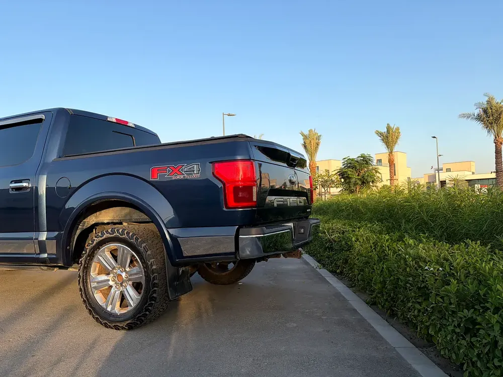 F150 full option 2019 4x4 Panoramic roof in excellent condition - Image 6
