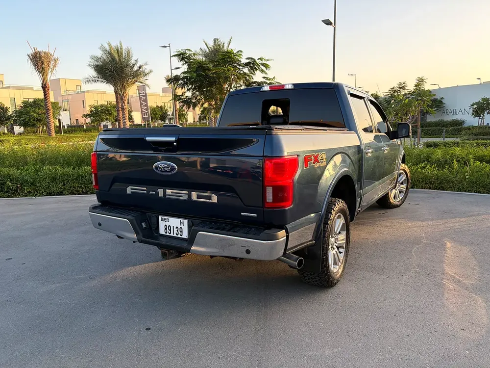 F150 full option 2019 4x4 Panoramic roof in excellent condition - Image 9