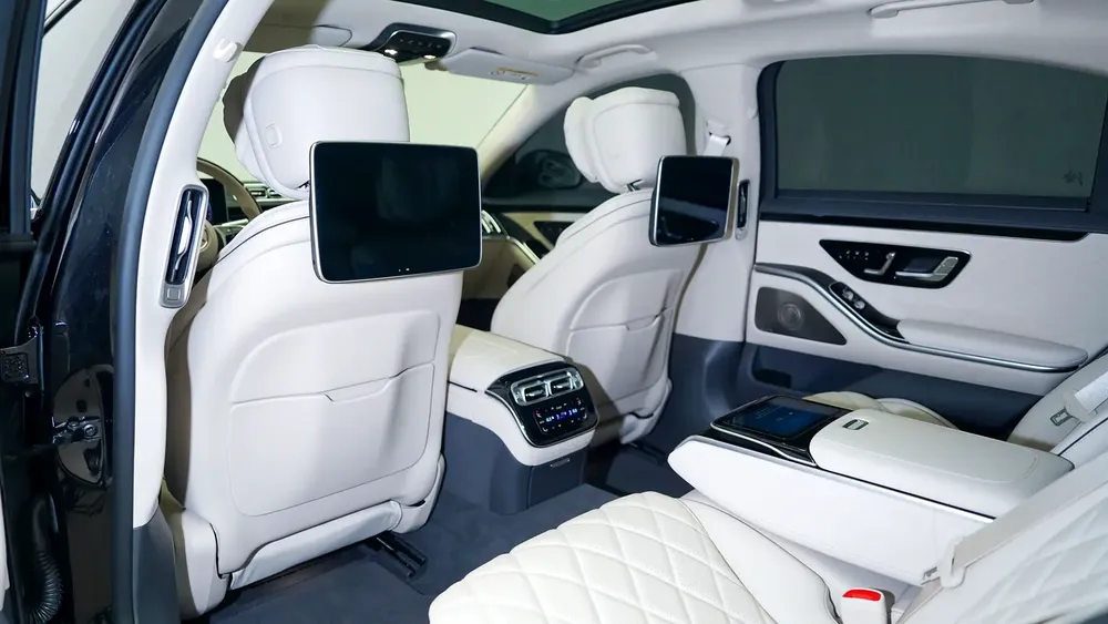 S500 AMG Line | AED 7,826 PM | Warranty  Service March 2029 | GCC - Image 5