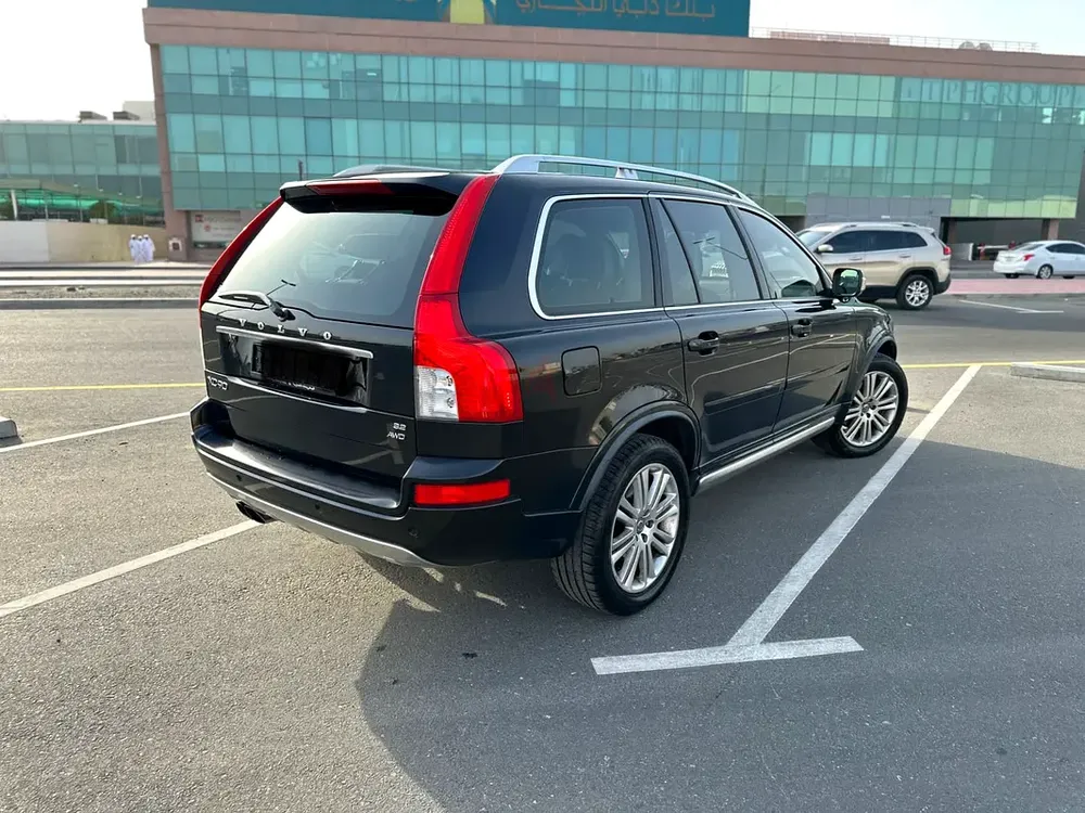 Well Maintained 2013 Volvo 7 seat -XC90 Comfort 5ST - GCC Specs - Image 4