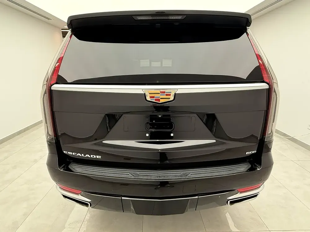 Cadillac Escalade Luxury 2021 GCC Specs - Excellent Condition - Image 4