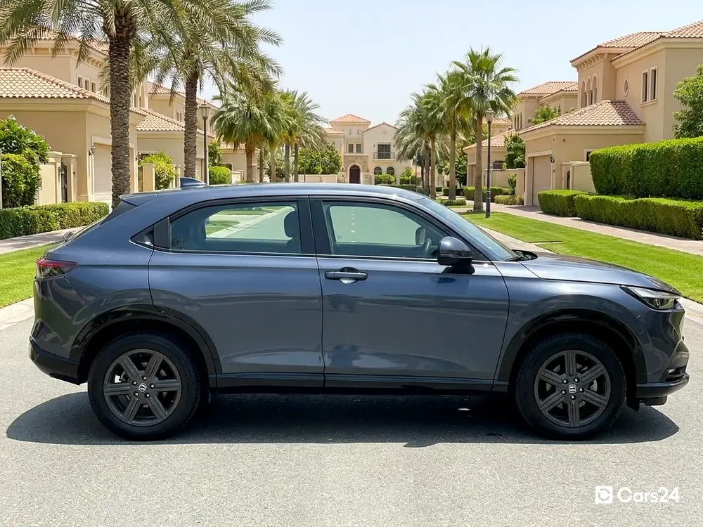 AED 1,019/month | 0 DP | Free 3 Months Warranty | Service History | 30 Day Return | HONDA HR-V 2022 - Image 5