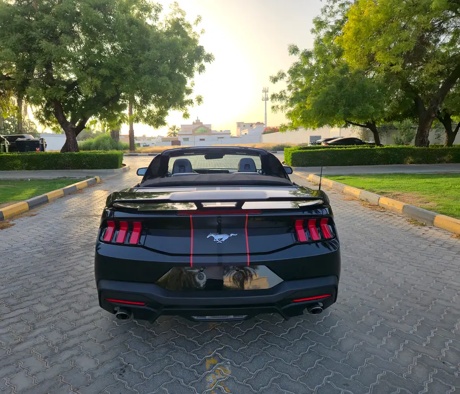 Ford Mustang Ecoboost Premium WITH WARRANTY 3 YEARS - Image 13
