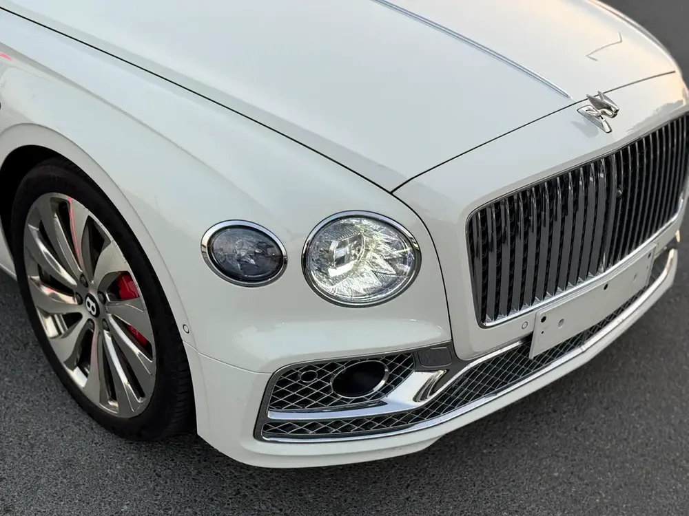 Bentley Flying Spur V8 S 2022 - Korean Specs - GCC Stock - Image 4