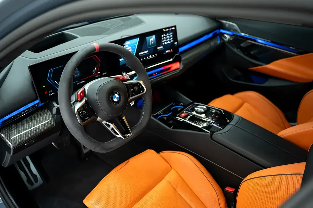 BMW M5  |  2026  | GCC  | Warranty and service contract - Image 11
