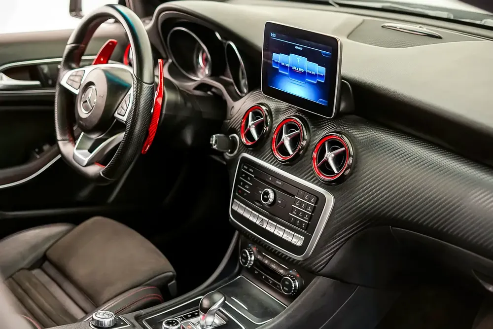 AED 1237 PM | MERCEDES BENZ A45 4MATIC AMG 2018 | PRISTINE CONDITION | 2 YEAR WARRANTY - Image 17