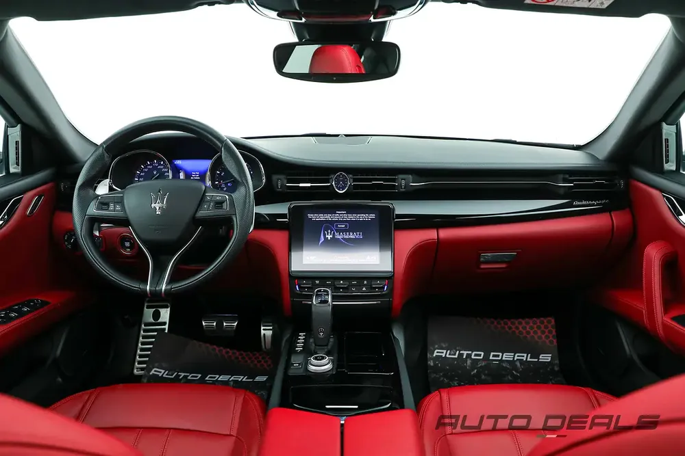 2020 Maserati Quattroporte GTS GranSport | GCC | Service Contract | Smooth Condition | Twin-Turbo V8 - Image 12