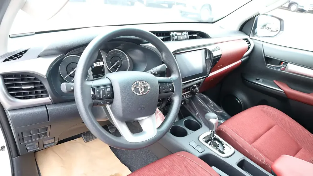 TOYOTA HILUX SR5 GLXS-G 2.7L A/T 2026 - Image 17