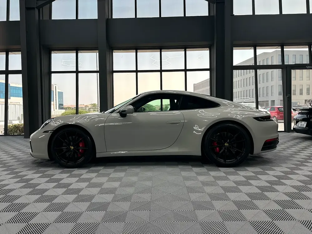 Porsche 911 Carrera 4S 2020 – Japan Spec – Only 18 500 km – Mint Condition - Image 5