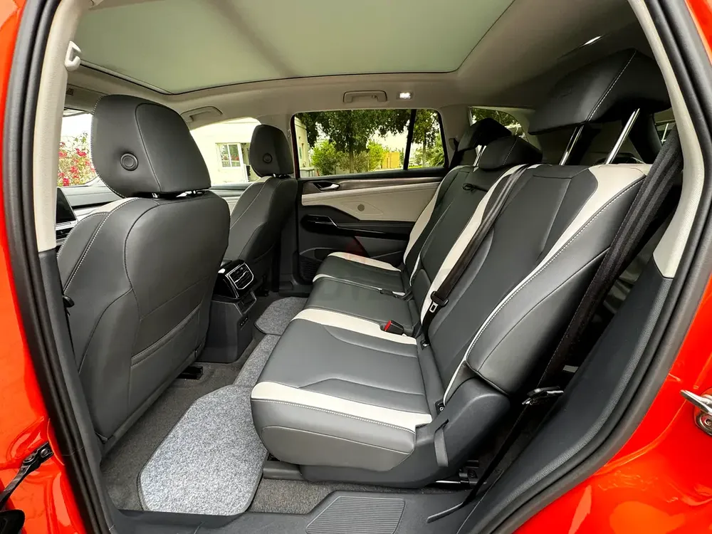 2022 Volkswagen ID.6 Crozz Pure+ |Electric SUV - Image 11