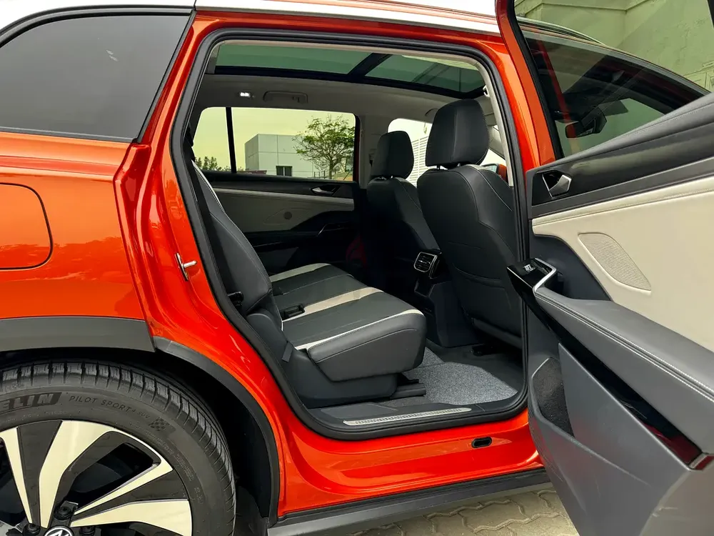 2022 Volkswagen ID.6 Crozz Pure+ |Electric SUV - Image 13