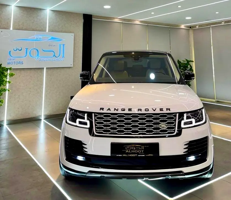 AUTOBIOGRAPHY RANGE ROVER VOGUE || GCC II FULLY LOADED || PERFECT CONDITION || ACCIDENT FREE - Image 9