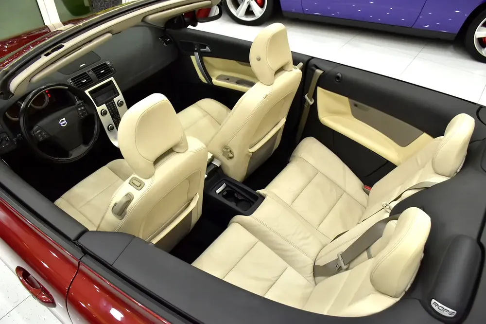EXCELLENT DEAL for our Volvo C70 T5 ( 2011 Model ) in Red Color GCC Specs - Image 11