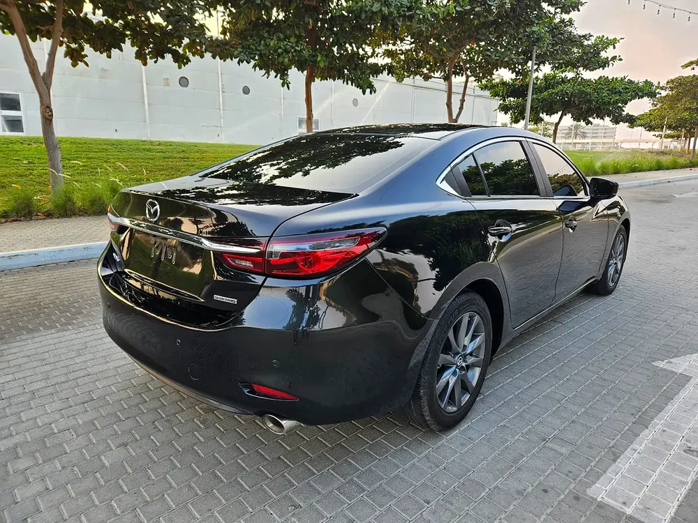 Mazda6 2022 GCC Premium Condition Single Owner Car Low KM Perfect Family Sedan - Image 12