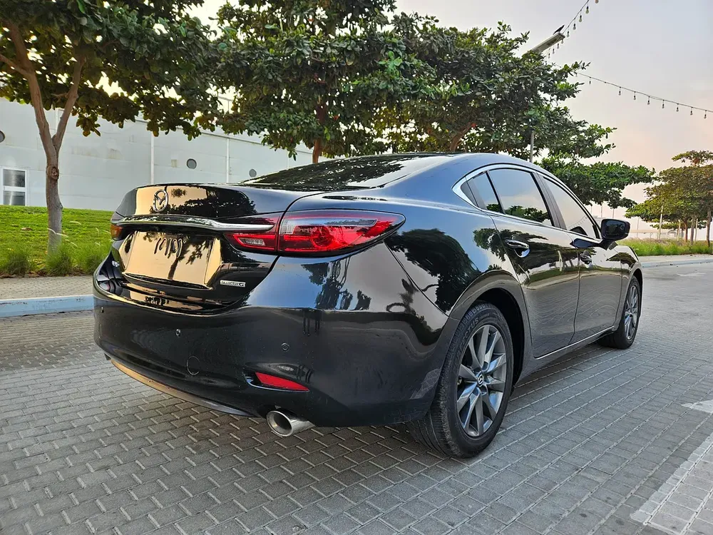 Mazda6 2022 GCC Premium Condition Single Owner Car Low KM Perfect Family Sedan - Image 14