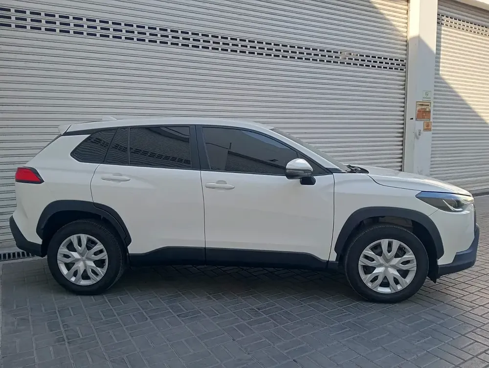Toyota corolla cross 2023 gcc accident free FSH - Image 4
