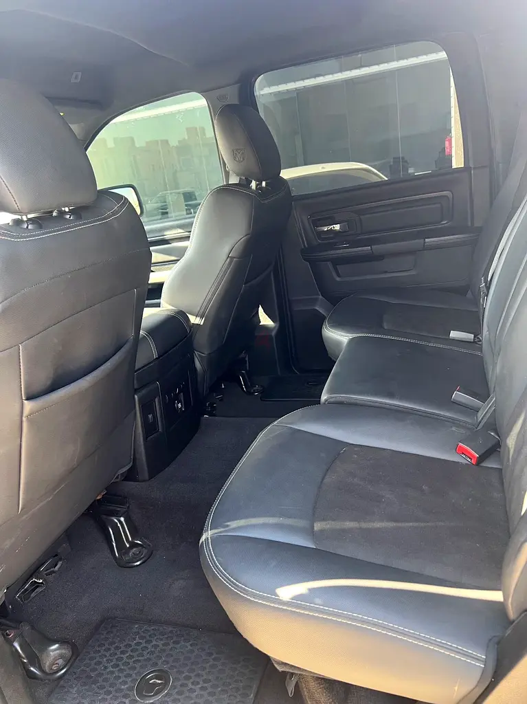 Dodge • RAM • 1500 - Image 10
