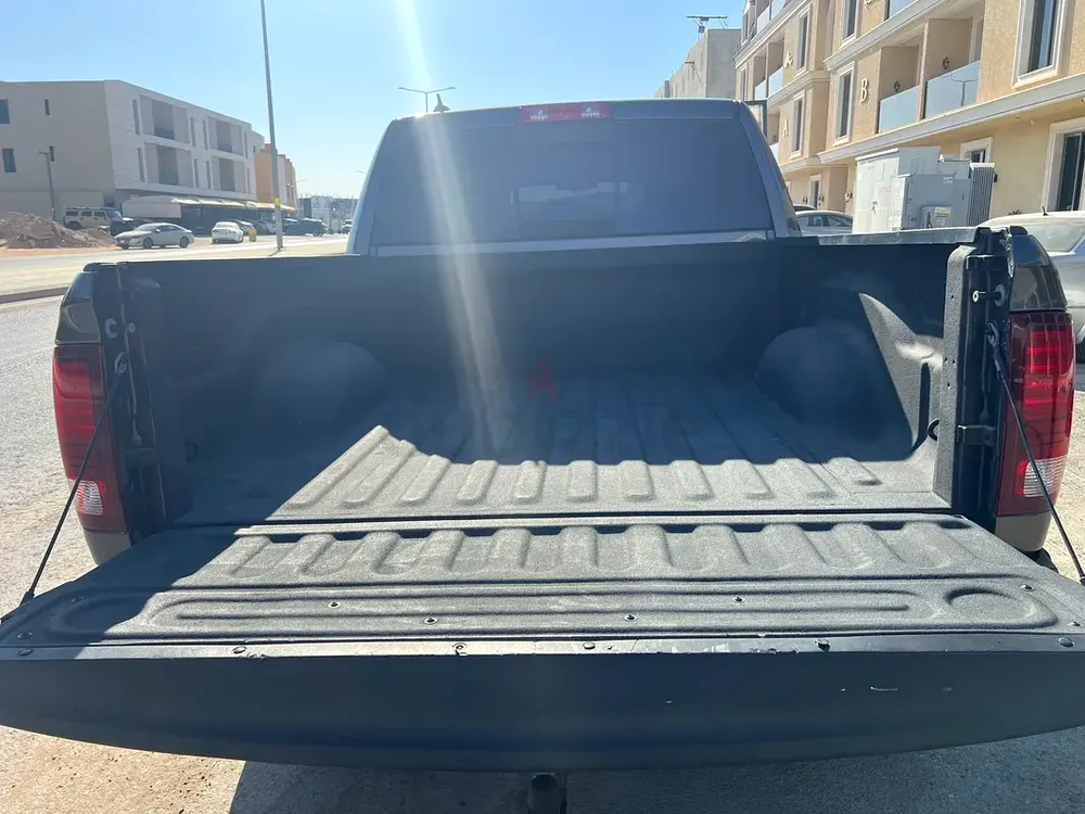 Dodge • RAM • 1500 - Image 11