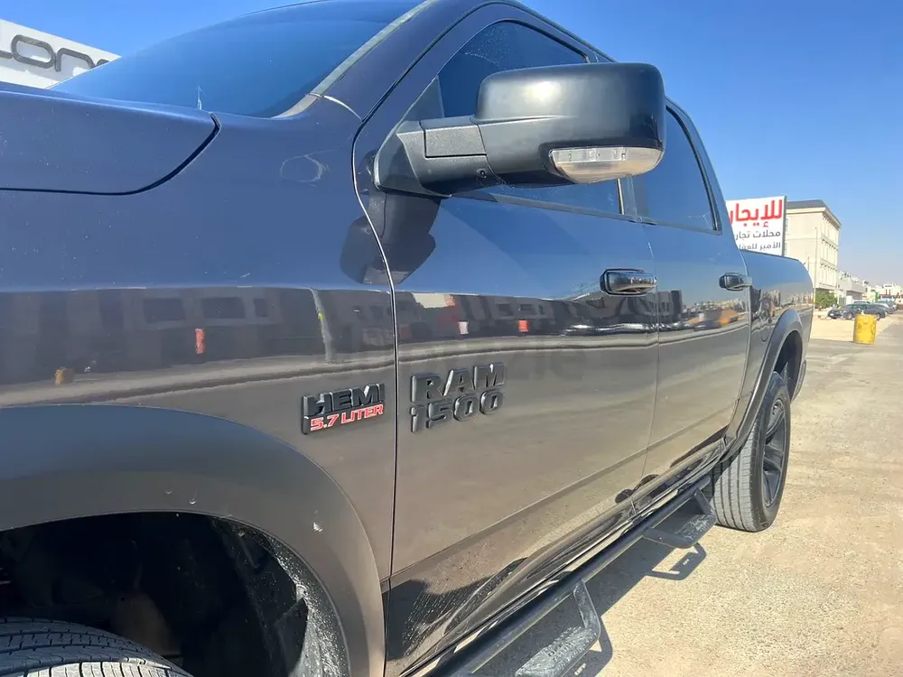 Dodge • RAM • 1500 - Image 12