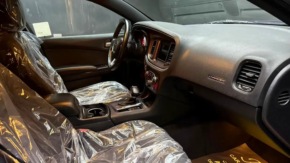 Dodge Charger SXT 2018 | American Specs | Well Maintained - Image 14