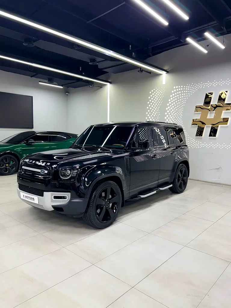 Defender V6 HSE - Image 14