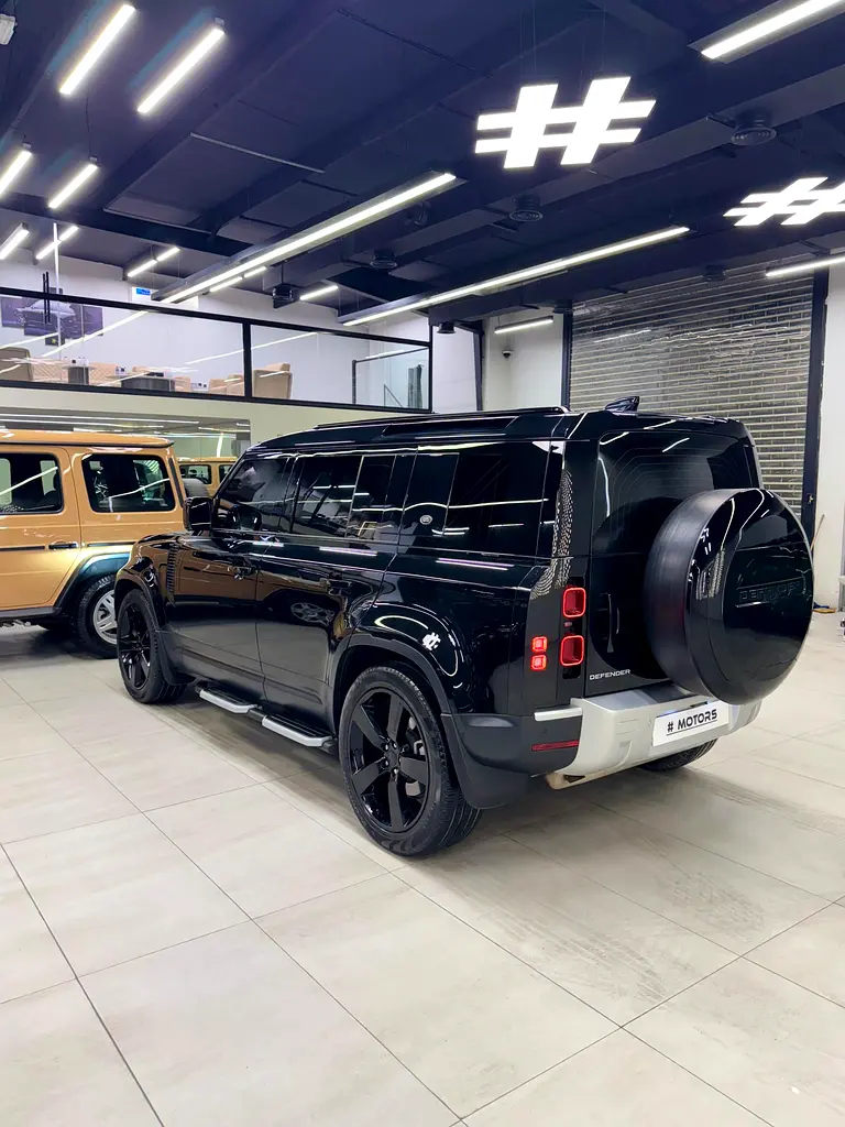 Defender V6 HSE - Image 19