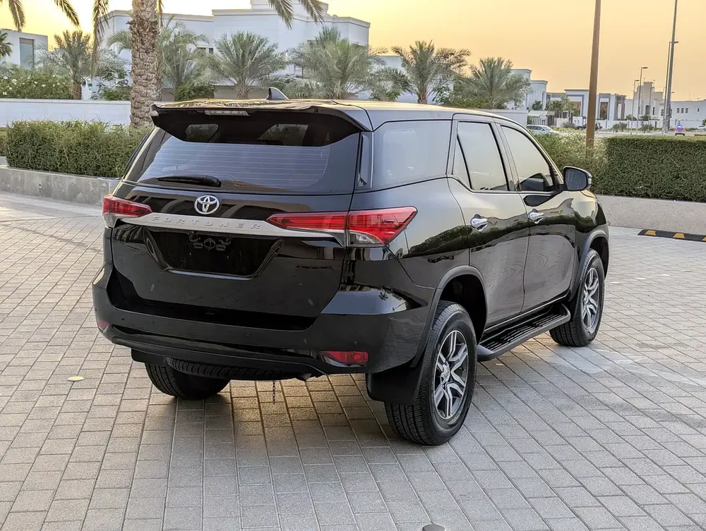 Toyota Fortuner | DIESEL |2023 | GCC Specs | Reliable Family SUV - Image 15