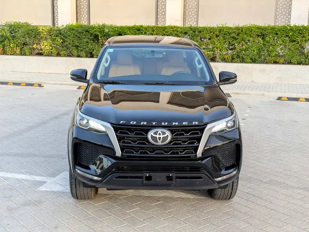 Toyota Fortuner | DIESEL |2023 | GCC Specs | Reliable Family SUV - Image 20