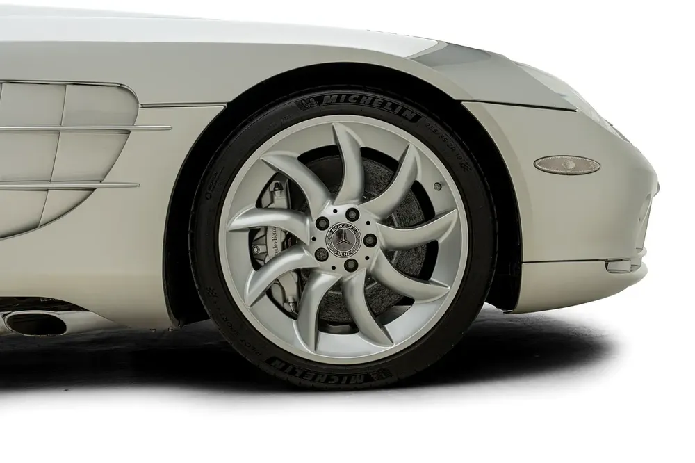 2005 Mercedes-McLaren SLR | Extensively Maintained - Image 8