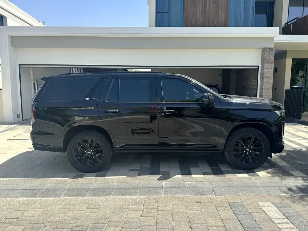 Cadillac Escalade sport full option - 2022 model - Image 10