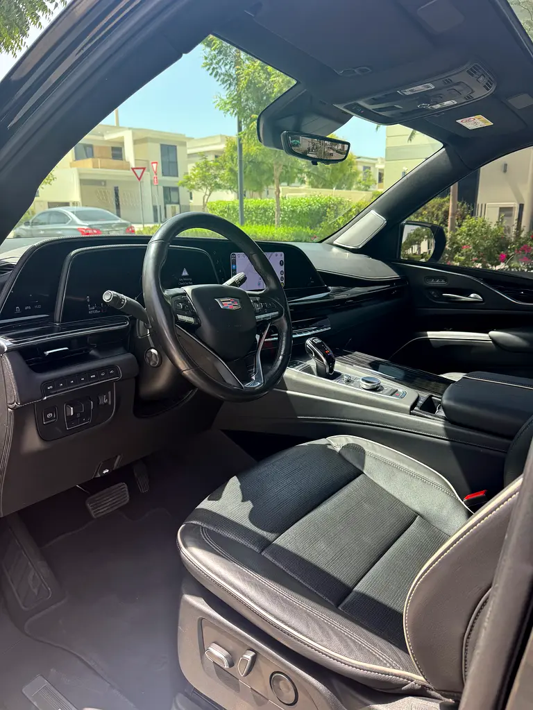 Cadillac Escalade sport full option - 2022 model - Image 15