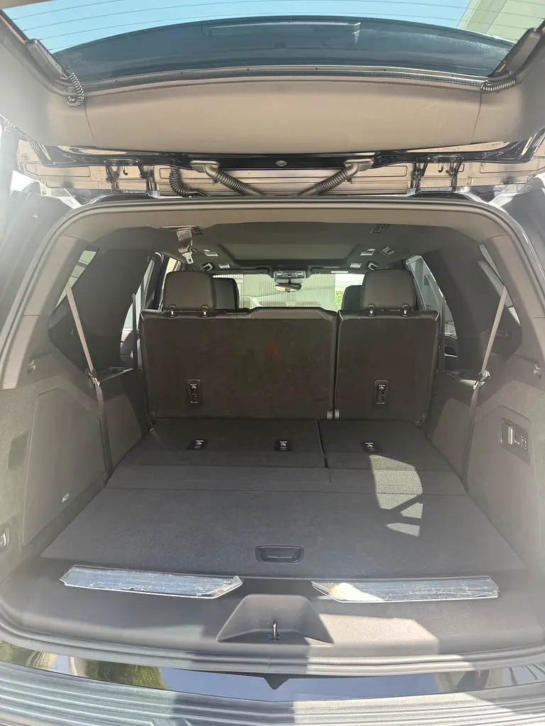 Cadillac Escalade sport full option - 2022 model - Image 6