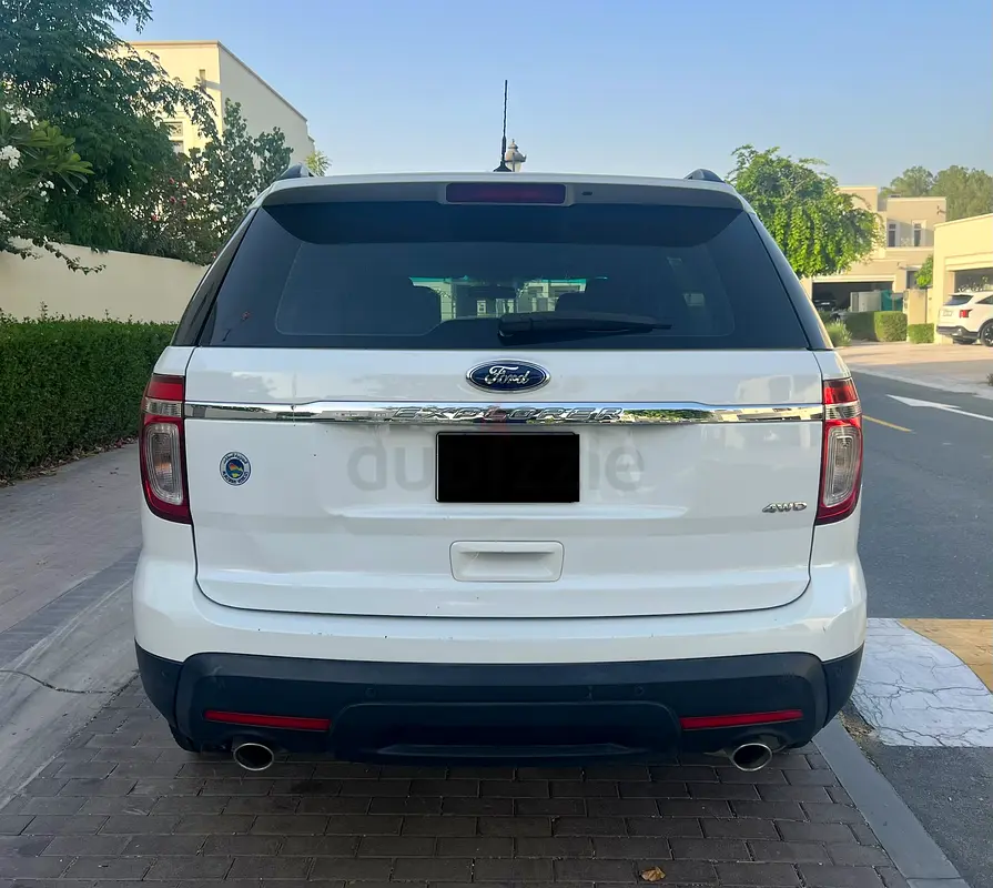 Ford Explorer from first owner - Image 4